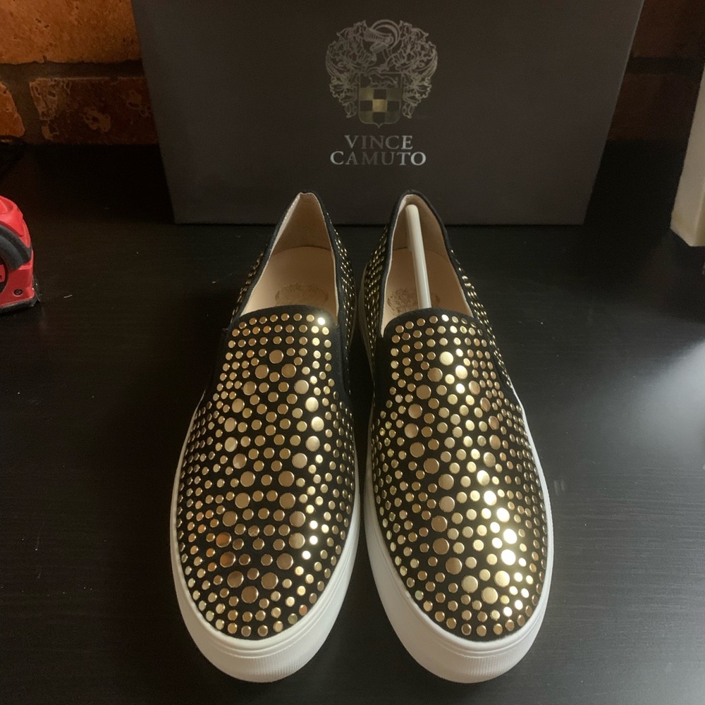 Vince Camuto sneakers